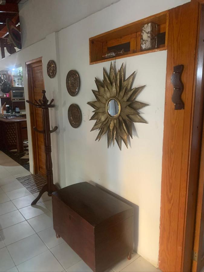 Hostal Casaluna San Andres Екстер'єр фото