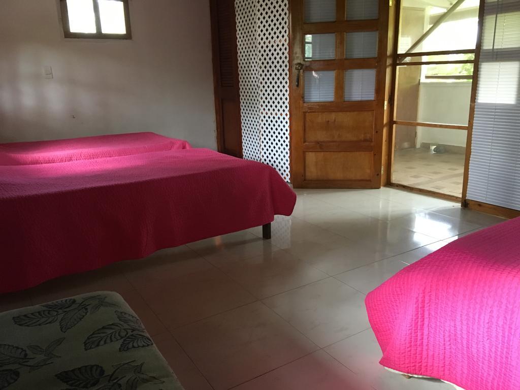 Hostal Casaluna San Andres Екстер'єр фото